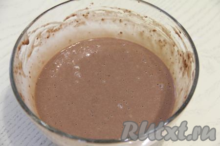 Шоколадное тесто для блинов получится очень ароматным и в меру густым.