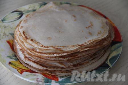 Я готовила блины с корицей на сковороде диаметром 20 сантиметров, из указанного количества ингредиентов у меня получилось 18 штук.