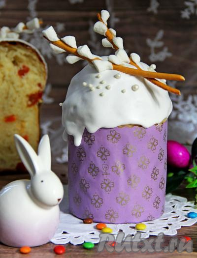 Вот такие красивые и вкусные пасхальные куличи с курагой получились у меня. 