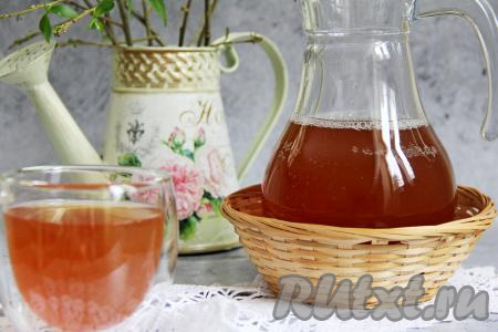 Квас из берёзового сока с сухофруктами