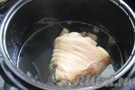 По прошествии времени рулька разварится.