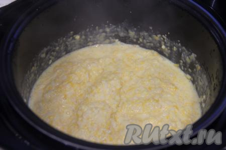 После звукового сигнала яркая, нежная рисово-пшённая каша с тыквой будет полностью готова. 