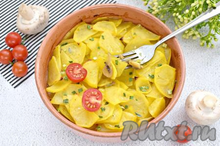 Картошка с жареными шампиньонами в духовке