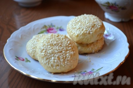 Творожное печенье с кунжутом