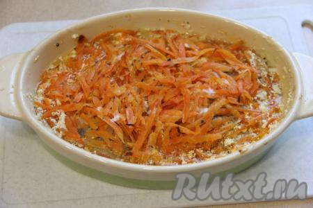 Затем снять фольгу и запекать ещё 5-10 минут (до мягкости моркови).