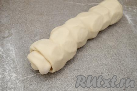 Шов теста должен быть внизу.