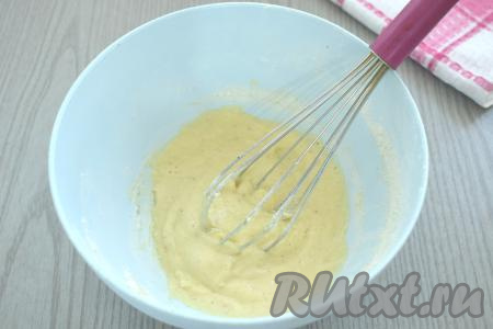 Должно получиться однородное, вязкое тесто.