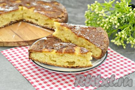 Манник с яблоками на сметане в духовке