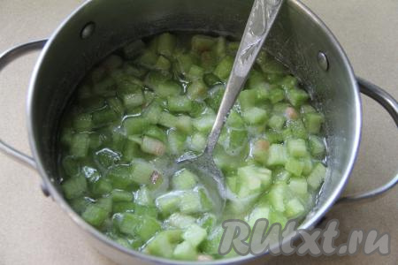 Ревень даст сок.&nbsp;