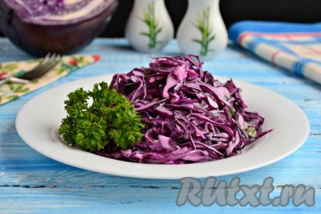 Салат из краснокочанной капусты с майонезом