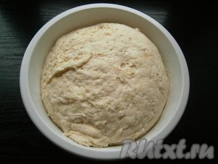 За это время тесто увеличится в два раза.