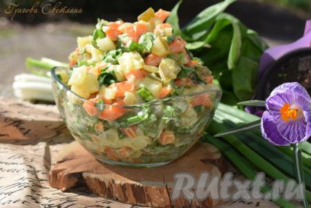 Постный салат с картофелем и солеными огурцами