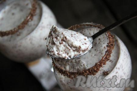 Десерт  из кефира и сметаны с желатином получается таким  нежным и воздушным!