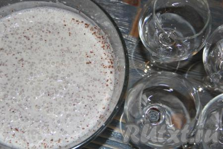 Перемешать миксером.