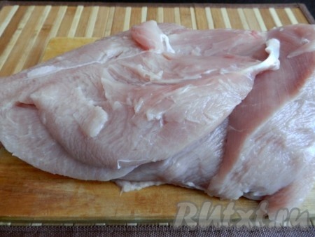 Филе индейки вымыть и обсушить.