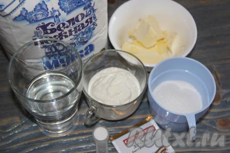 Подготовить набор продуктов для приготовления сметанных лепёшек в духовке