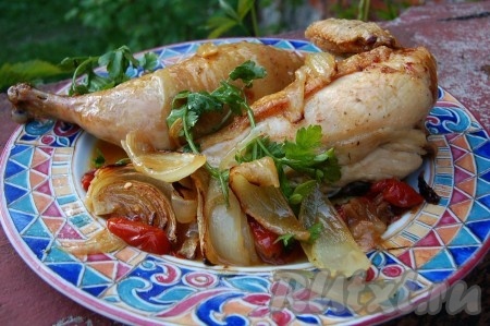 Вкусная, сочная курица в духовке