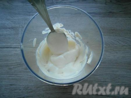 Снова включить блендер на 1&nbsp;минуту&nbsp;для того, чтобы все хорошенько смешалось.