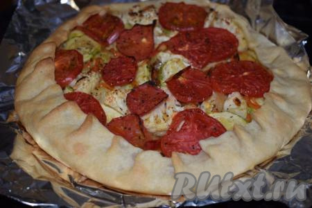 Готовую галету достаем из духовки и слегка охлаждаем.