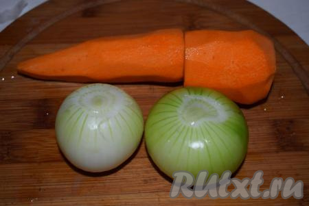   В это время подготовим овощи.
