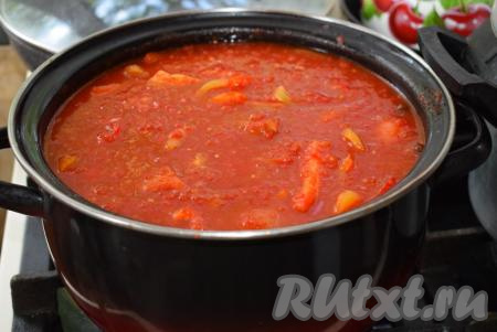 Перец не должен стать мягким, он должен чувствоваться в заготовке.