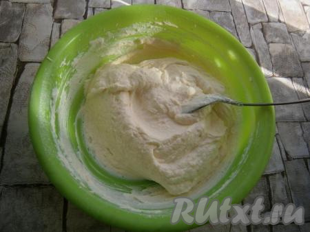 И тщательно перемешать все ложкой.