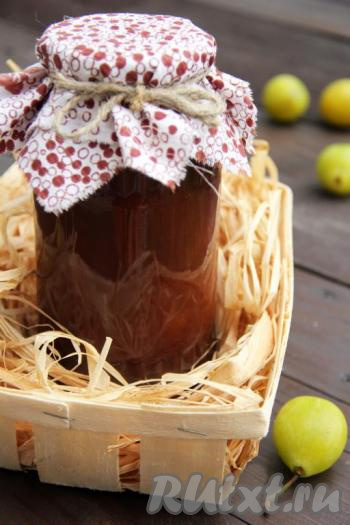 Варенье из слив с шоколадом получается нежным, вкусным и очень ароматным. Чудесное лакомство для холодных зимних дней! Хранить его нужно в прохладном месте.