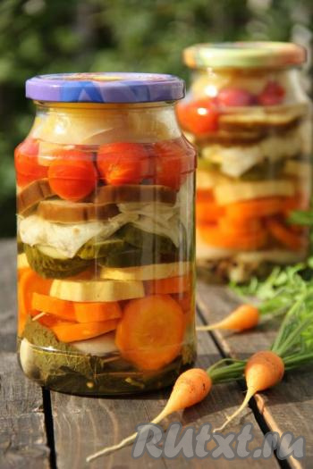 Вот такое яркое, красивое и очень вкусное овощное ассорти, маринованное на зиму,&nbsp;получилось. Хранить его нужно в прохладном месте.