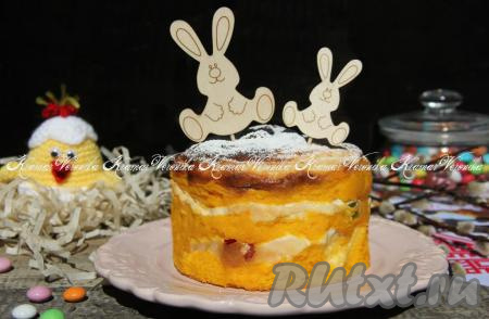 Вот такая красивая, яркая, вкусная и очень нежная творожная пасха получилась.