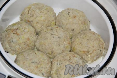 Вот такие аппетитные, вкусные и очень воздушные рыбные котлетки получились.