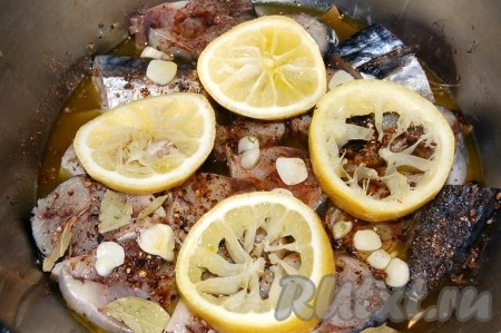 Скумбрия пряного посола кусочками в домашних условиях