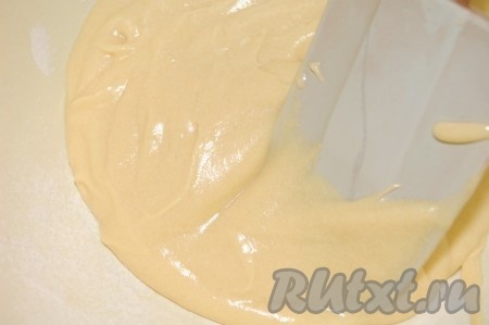 1/3 часть полученного теста отложить.