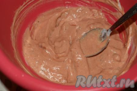 Наш маринад из майонеза и кетчупа для курицы готов.