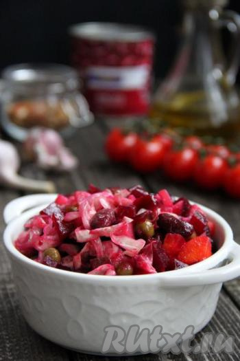 Вот такой яркий и очень вкусный винегрет&nbsp;с фасолью и горошком получился. Всем советую этот рецепт!