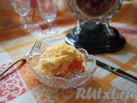 Сытный, аппетитный, вкусный салат из курицы, приготовленный с корейской морковью и апельсином, можно сразу же подавать к столу. Это блюдо с необычным сочетанием ингредиентов, наверняка, понравится многим!