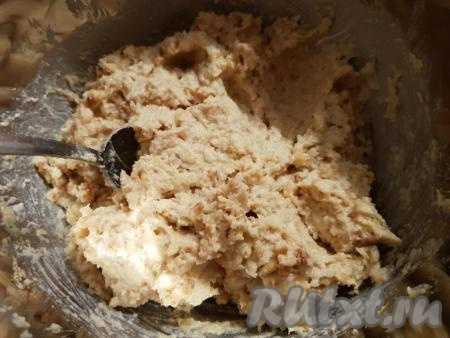 Масса получается не очень густой.