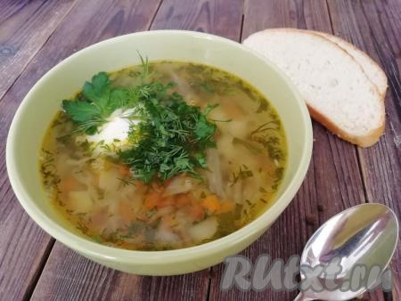 Суп с консервированным горошком и капустой