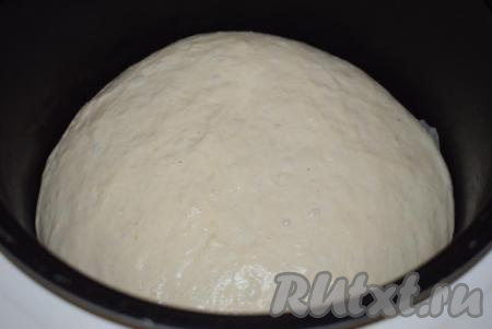 &nbsp;По истечении времени тесто хорошо подойдёт и увеличится более, чем в 2 раза.