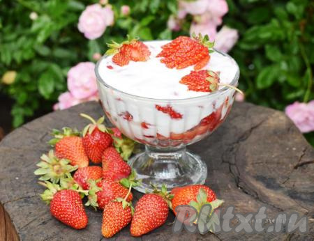 Десерт из клубники с йогуртом