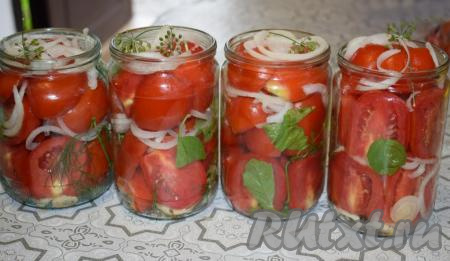 Заполняем все баночки до самого верха.