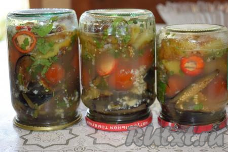 Банки&nbsp;переворачиваем вверх дном, укутываем одеялом до полного остывания.