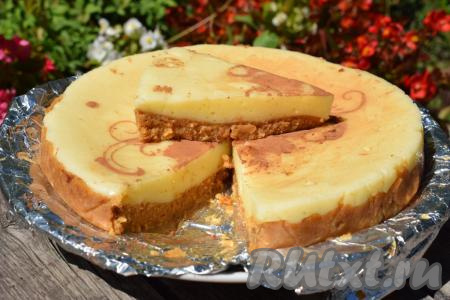 Наш замечательный торт "Птичье молоко", приготовленный без выпечки на агар-агаре, можно подавать к столу. Корж получается не сухим, а суфле просто тает во рту, настолько оно нежное и вкусное. Непременно приготовьте торт по этому рецепту и вы удивитесь, как из такого незатейливого набора продуктов может получиться такой изумительно вкусный десерт!