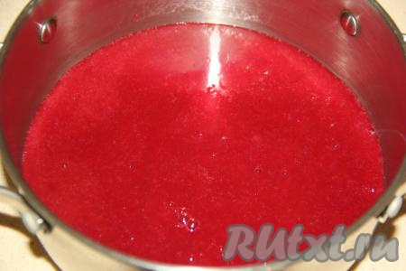 Вот такое ягодное пюре получилось. 