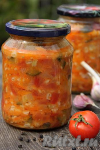 У меня получилось 5 банок по 800 мл. Зимой такая заправка для рассольника с перловкой поможет приготовить вкусный и аппетитный суп или станет замечательным салатом, который дополнит различные блюда. 