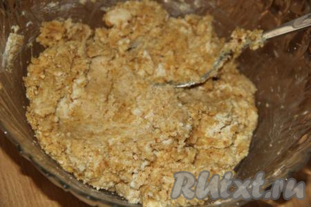 Хорошо перемешать и масса для формирования конфет готова.