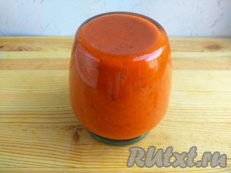 Закрыть заготовку крышкой, перевернуть и укутать на 12 часов.