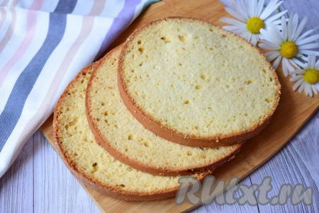 Бисквит на горячем молоке