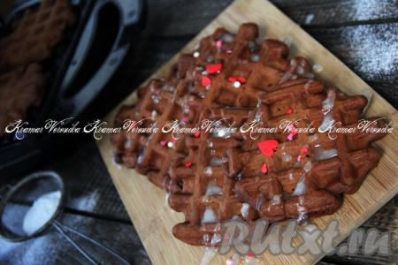 Шоколадные вафли в вафельнице