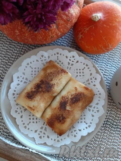 По желанию, блинчики с ливером можно поджарить на сковороде с растительным маслом с двух сторон. Поджаренными они становятся ещё вкуснее. Уверена, вкусные, сытные фаршированные блины, приготовленные по этому рецепту, понравятся многим!