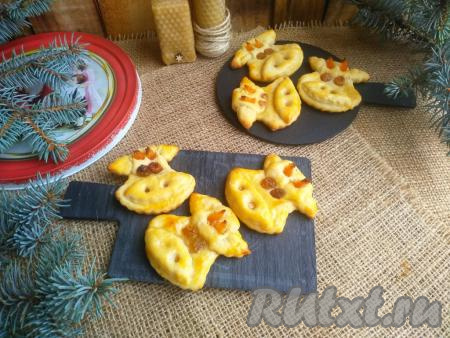 Остудить готовое печенье.